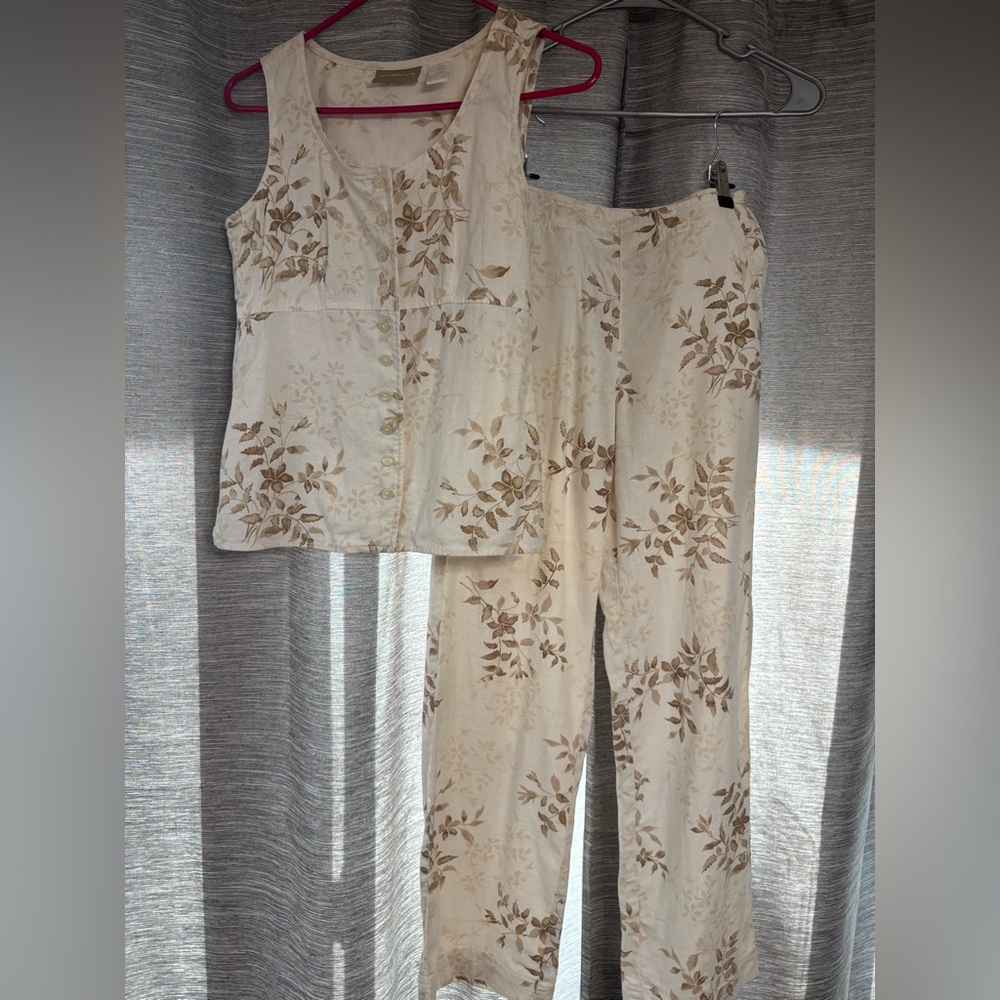 Liz Claiborne linen blend set